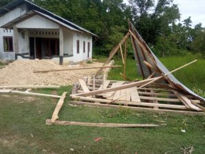 Rumah Anggota DPRD Malaka – NTT  Dirusak dan Dijarah  